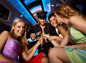 http://missbonnified.files.wordpress.com/2011/09/bachelorette_party__las_vegas_by_matthiason.png?w=640&h=392&crop=1