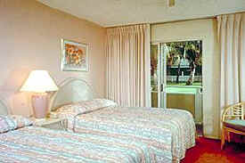 Plantation Hale Suites Room